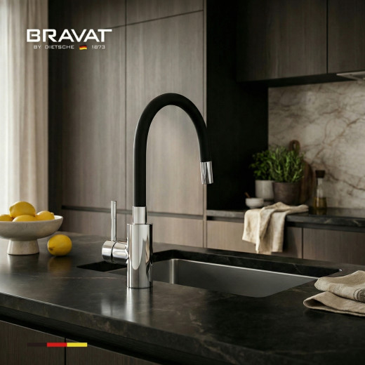 Смеситель для кухни с гибким изливом черный BRAVAT (F7800931CP-SW)