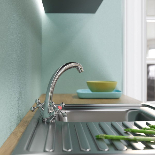 Смеситель для кухни MIXLINE ML07-031 низкий излив (522132)