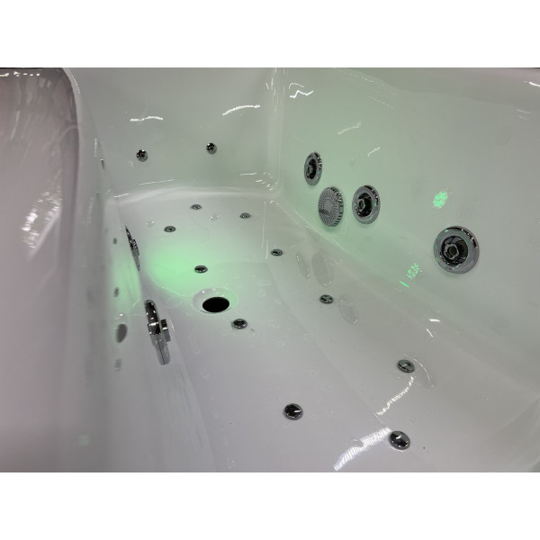Гидромассажная акриловая ванна Xenia 160x75 Relisan хром