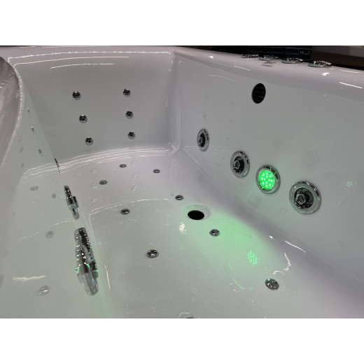 Гидромассажная акриловая ванна Xenia 160x75 Relisan хром